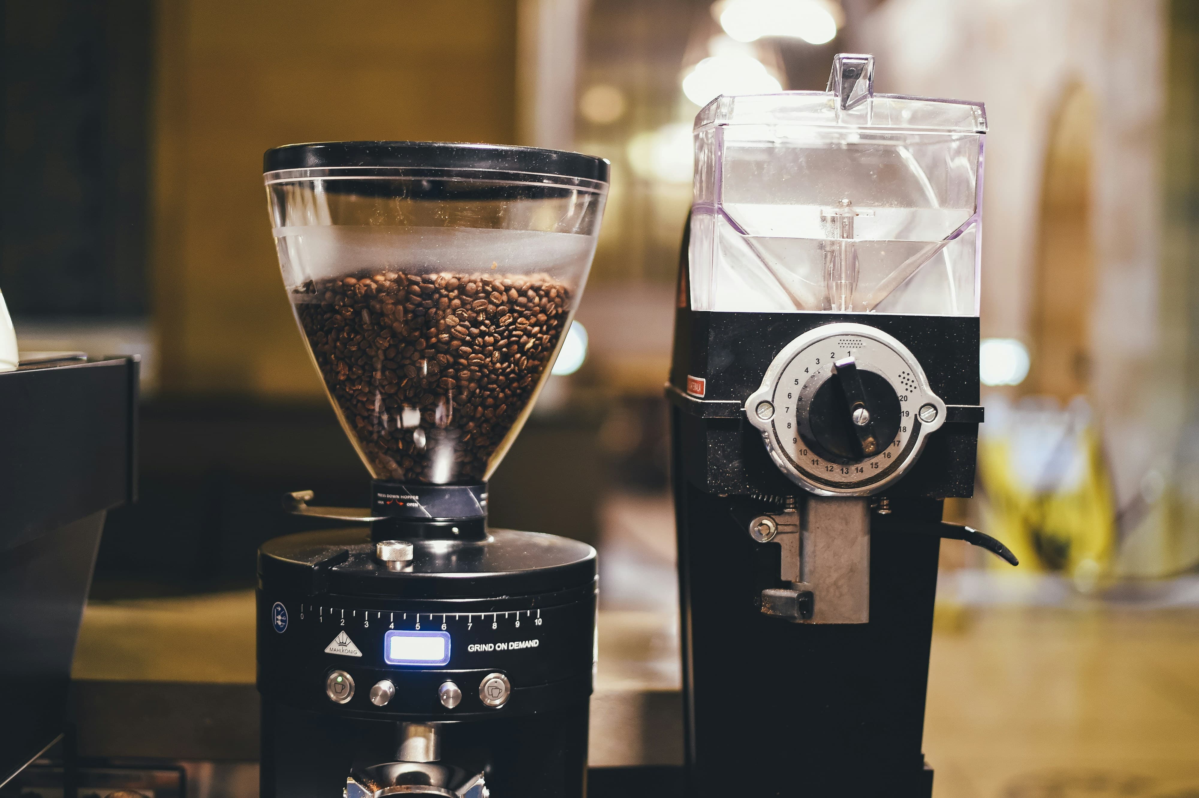 自宅で究極の一杯を。価格帯別手動コーヒーミル(ハンドグラインダー)の